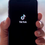 EE.UU. al Filo: ¿Cómo la Fusión de TikTok con Inversiones Locales Cambiará el Juego En Línea?