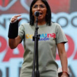"La crisis política venezolana entra en un nuevo escenario: Delcy Rodríguez, nueva jefa de Estado mientras se investiga el futuro de Maduro"