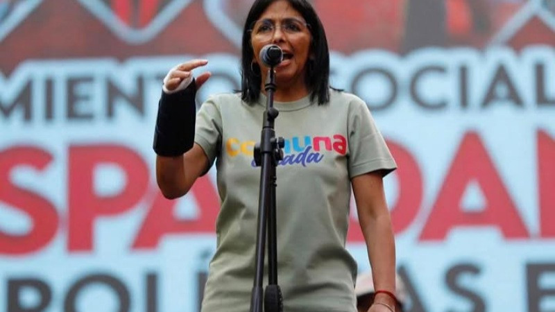 "La crisis política venezolana entra en un nuevo escenario: Delcy Rodríguez, nueva jefa de Estado mientras se investiga el futuro de Maduro"