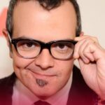 Aleks Syntek desvela la verdad sobre su regreso a la escena musical y el estado de su vida personal después de una larga ausencia.