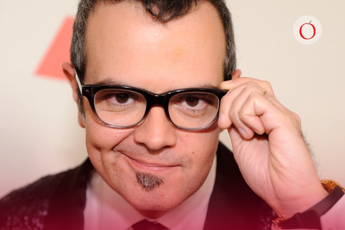 Aleks Syntek desvela la verdad sobre su regreso a la escena musical y el estado de su vida personal después de una larga ausencia.