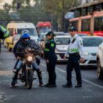 Por demoras para obtener citas, motociclistas de CDMX prefieren sacar permisos en otras entidades