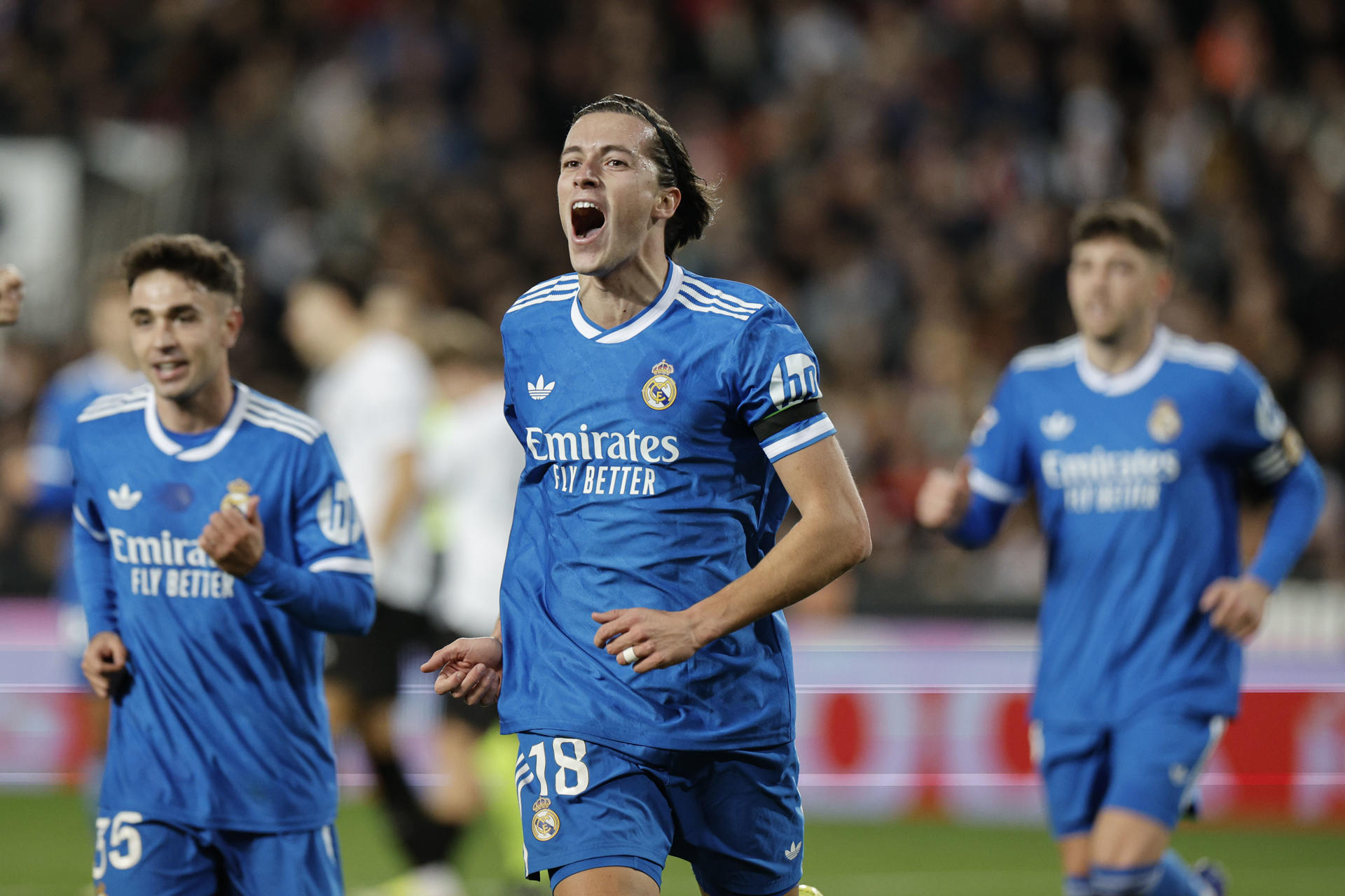 Real Madrid vence al Valencia con goles de Carreras y Mbappé.