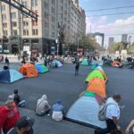 Artesanos mazahuas toman las calles: exigen justicia por mercancía retenida